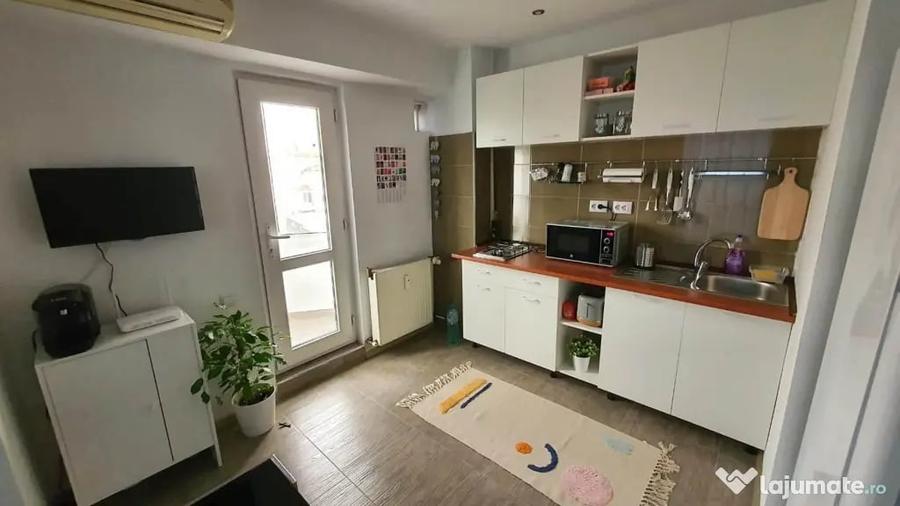 Garsonieră decomandată în Unirii