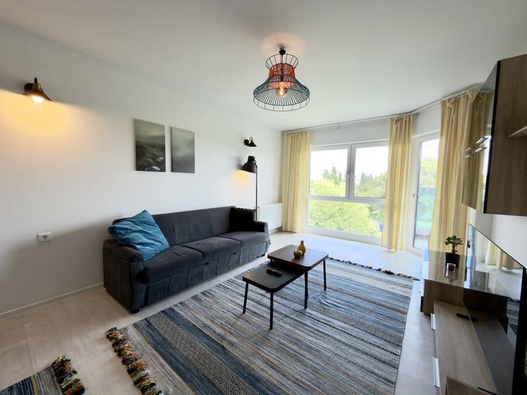 Apartament cu 2 camere semidecomandat, mobilat în Floreasca