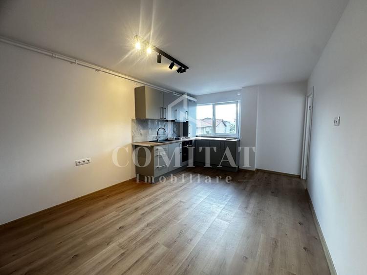 Apartament cu 3 camere semidecomandat, mobilat în Florești — fotografia 2