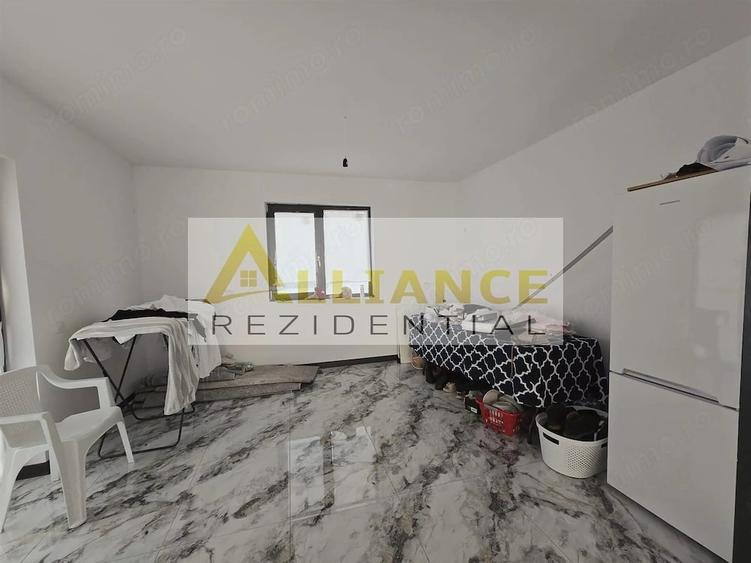 CASA - CARTIERUL NOU COMUNA BERCENI - 334mp TEREN - 115.000a? - 2