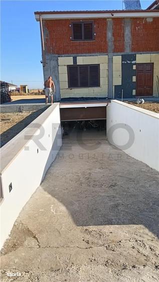 Casă cu 4 camere cu Teren 1000 Mp în Nojorid