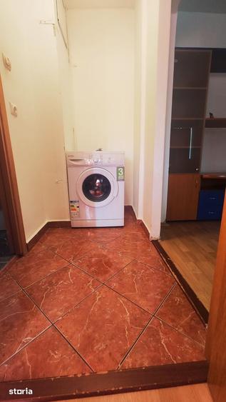 Apartament cu 2 camere semidecomandat în Militari