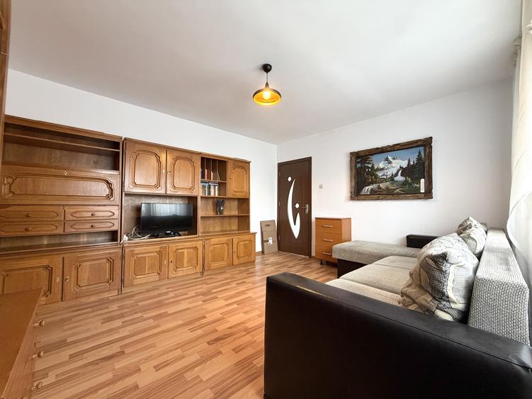 Apartament cu 2 camere semidecomandat, mobilat în Lugojului