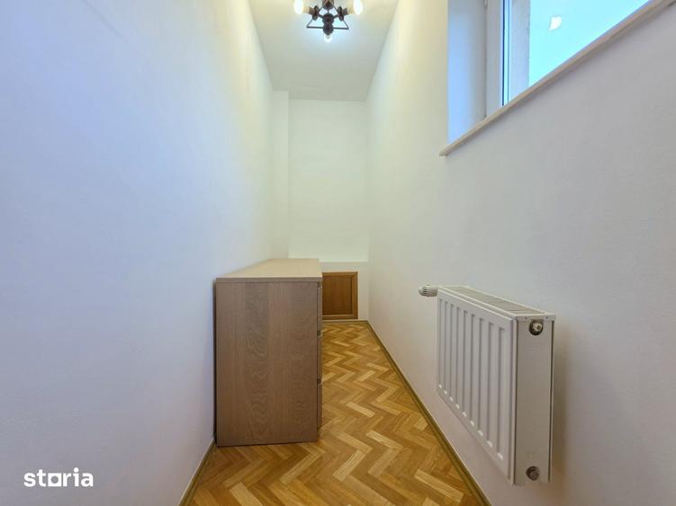 Casă cu 3 camere cu Teren 200 Mp în Central