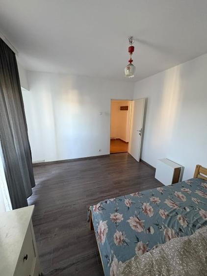 Apartament cu 3 camere decomandat în Cug