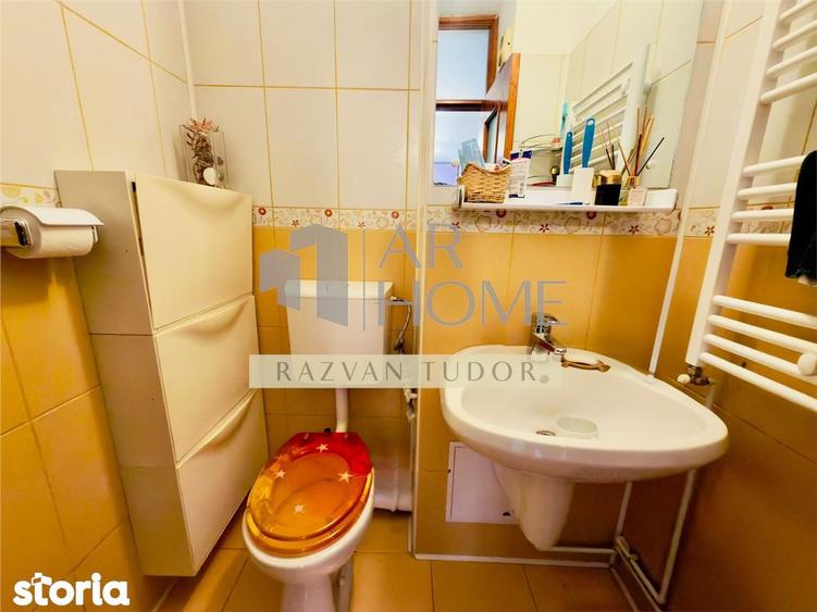 Apartament cu 3 camere decomandat, mobilat în Democrației