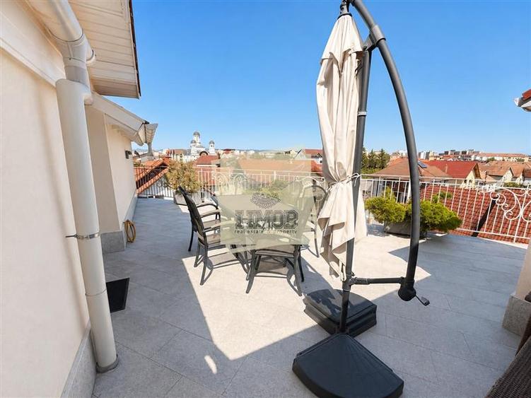 Apartament cu 3 camere decomandat, mobilat în Calea Dumbrăvii