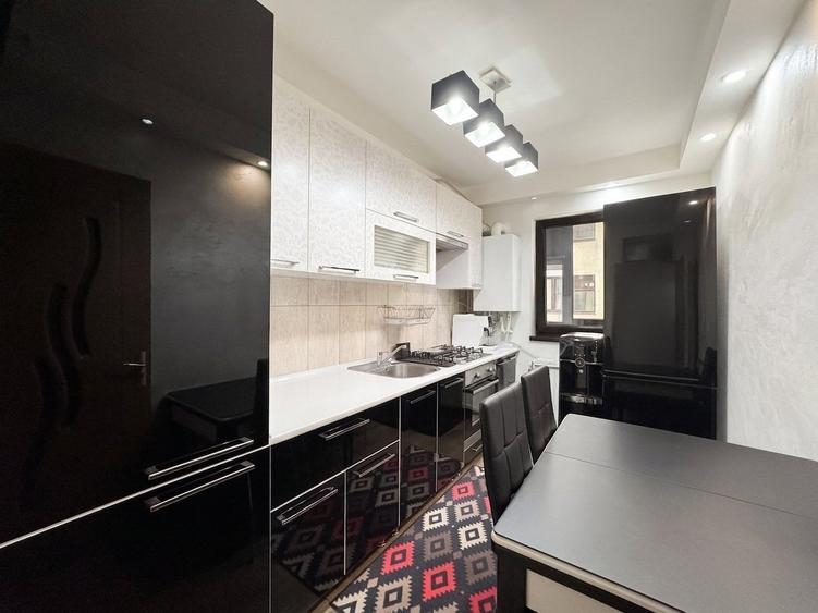 Apartament cu 2 camere semidecomandat, mobilat în Metalurgiei