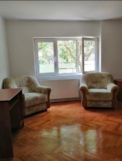 Apartament cu 2 camere decomandat în Zorilor