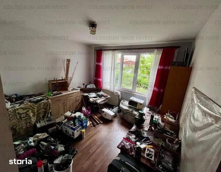 Apartament cu 3 camere decomandat în Tractorul