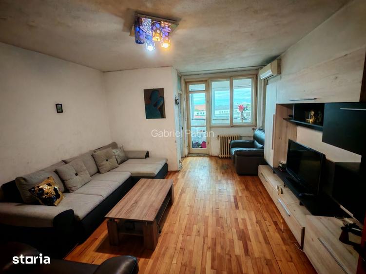 Vanzare garsoniera in zona Metrou Costin Georgian