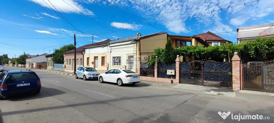 Casă cu 3 camere cu Teren 305 Mp în Central