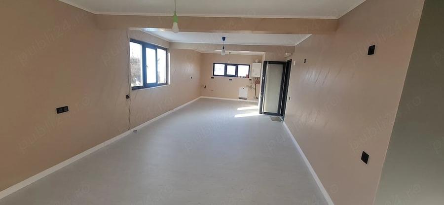 Spațiu comercial, de 200 mp, în Cumpăna