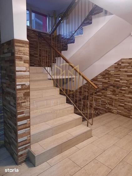 Apartament cu 3 camere semidecomandat în Rahova
