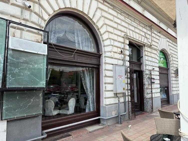 Spațiu comercial, de 100 mp, în Ultracentral