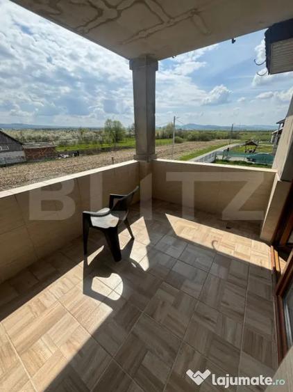 Casă cu 5 camere cu Teren 1000 Mp în Central