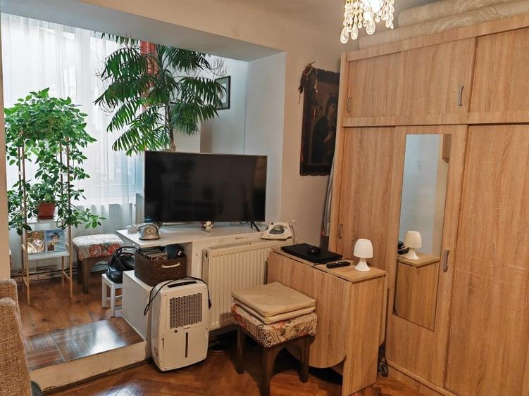 Apartament cu 2 camere nedecomandat, mobilat în Central
