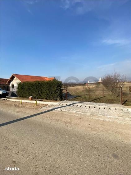 Teren de 800 mp, în Aștileu