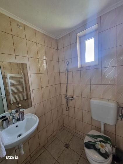 Spațiu comercial, de 222 mp, în Zamora