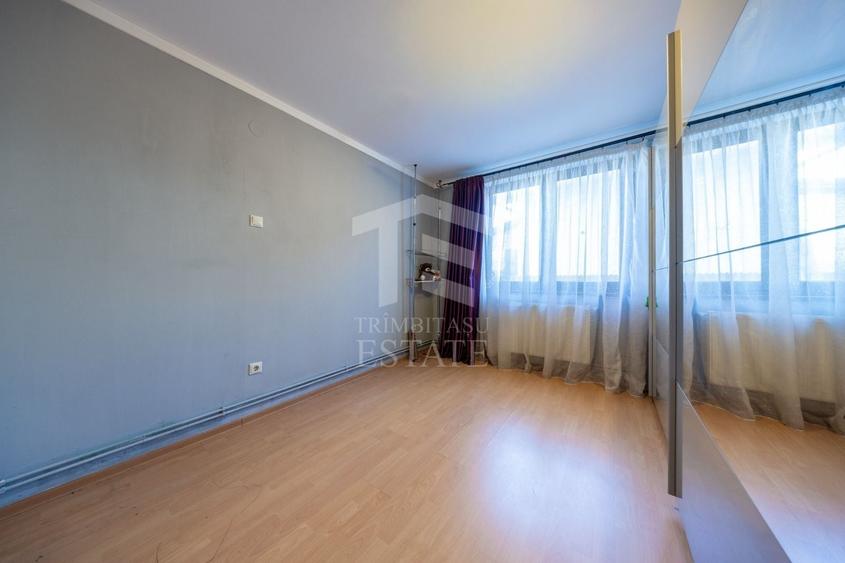 Apartament cu 2 camere semidecomandat, mobilat în Sânpetru