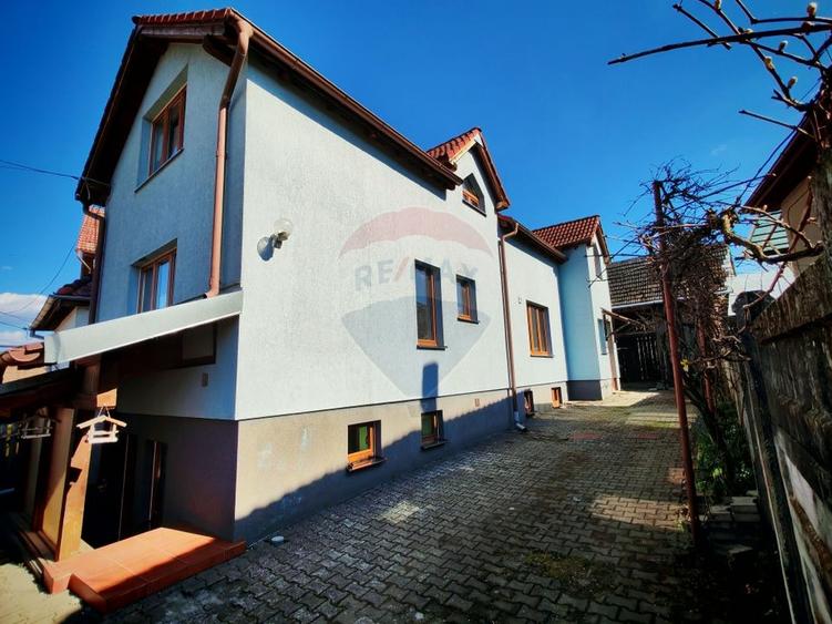 Casă individuală cu 3 camere cu Teren 237 Mp în Nord-Vest