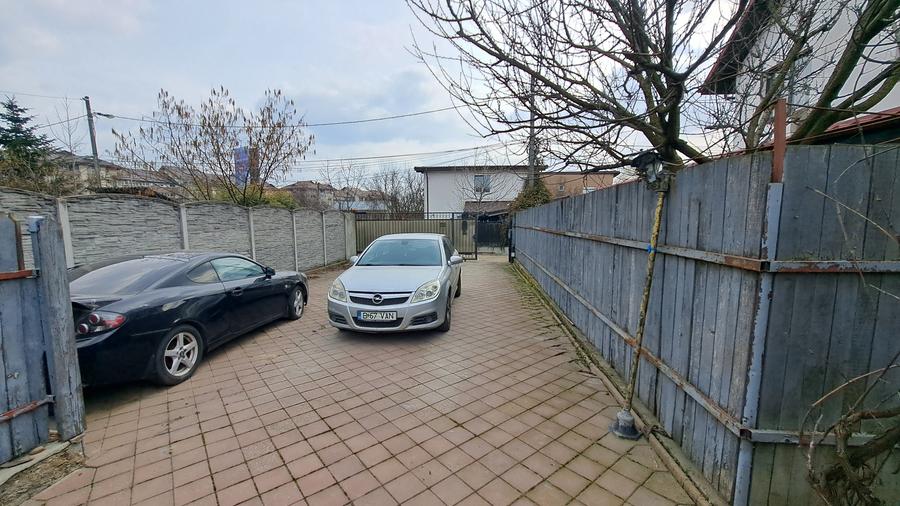 Casă individuală cu 5 camere cu Teren 893 Mp în Ultracentral