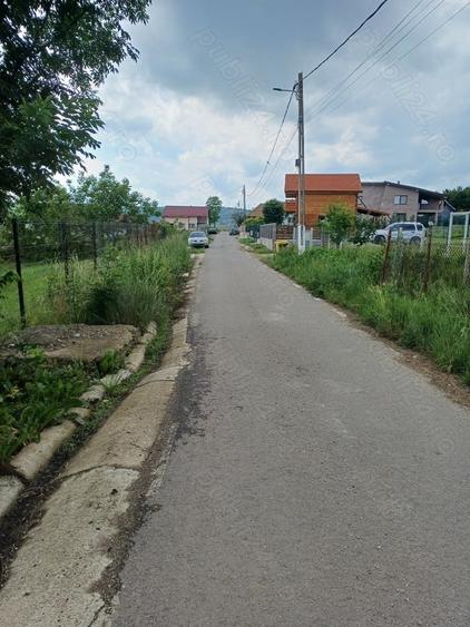 Teren de 1350 mp, în Tureni