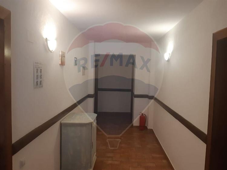 Hotel/Pensiune, de 750 mp, în Moieciu