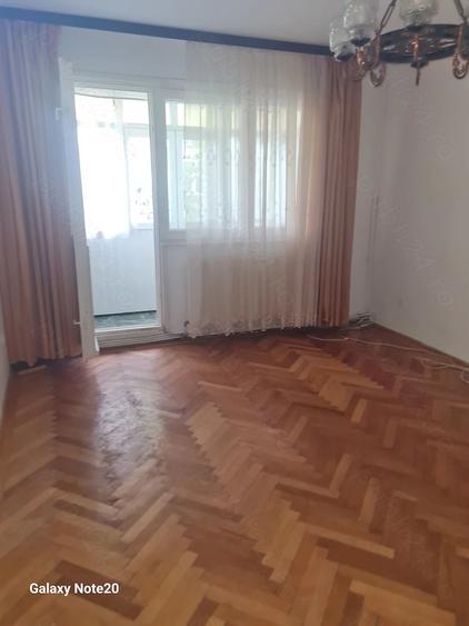 Apartament cu 2 camere semidecomandat în Cornișa