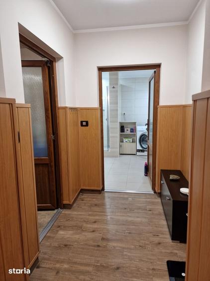 Casă cu Teren 906 Mp în Central