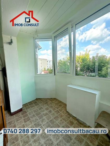 Apartament cu 3 camere decomandat în 9 Mai