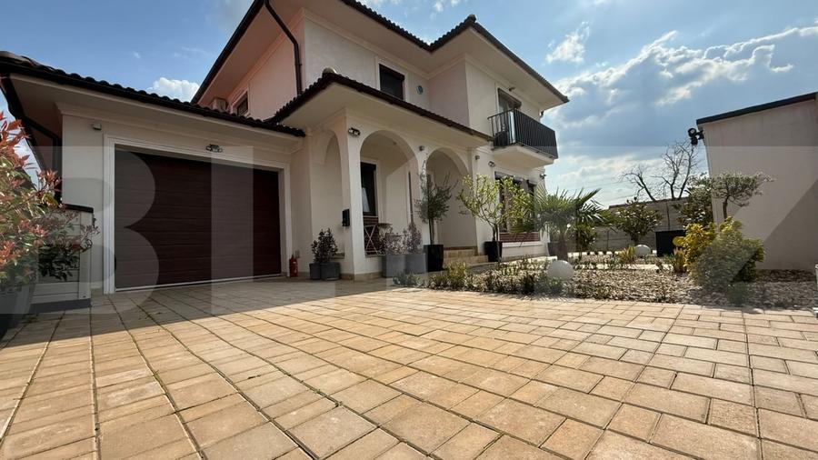 Casă individuală cu 5 camere cu Canalizare în Diniaș