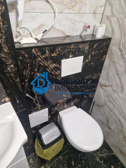 Garsonieră decomandată în Central