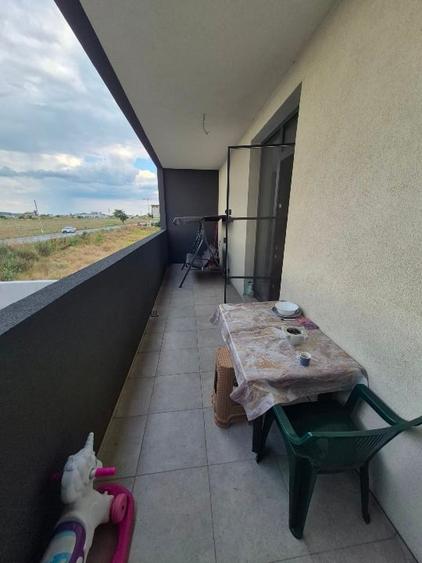 Apartament cu 2 camere semidecomandat, mobilat în Agigea