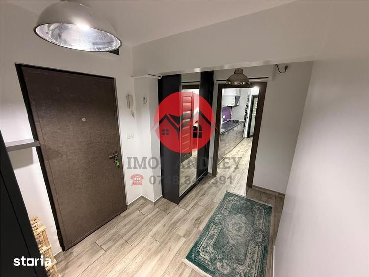 Apartament cu 3 camere decomandat în E3
