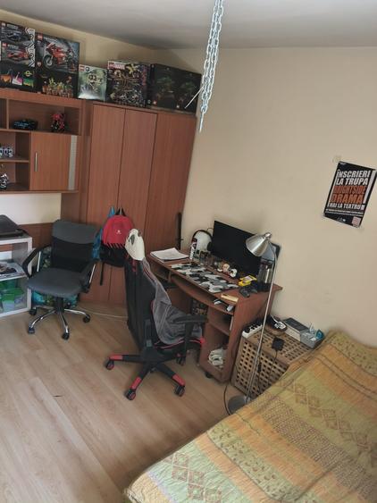 Apartament cu 3 camere nedecomandat în Floreasca