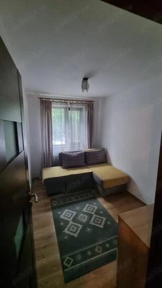 Apartament cu 3 camere semidecomandat în 9 Mai