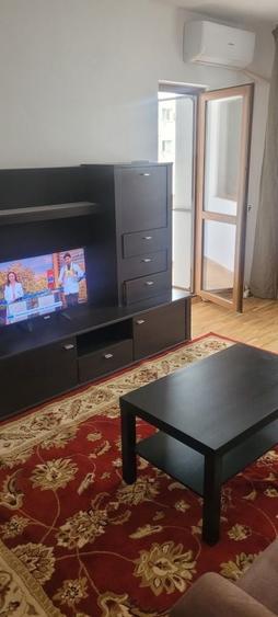 Garsonieră decomandată în Moșilor