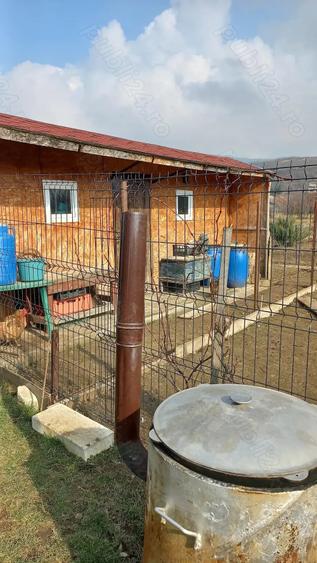 Casă cu 3 camere cu Teren 751 Mp în Cuvin