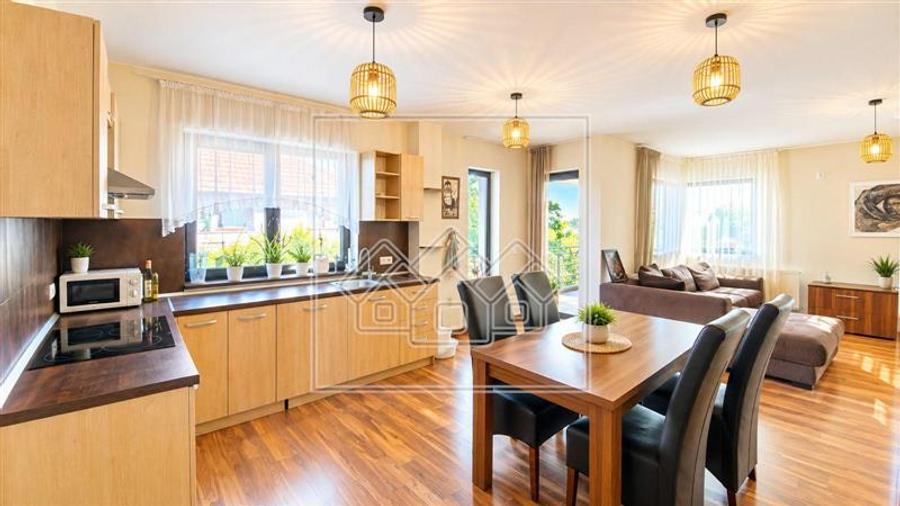 Apartament cu 3 camere decomandat în Calea Dumbrăvii