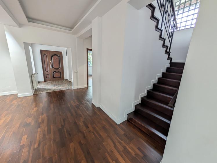 Casă individuală cu 5 camere cu Teren 640 Mp în Otopeni