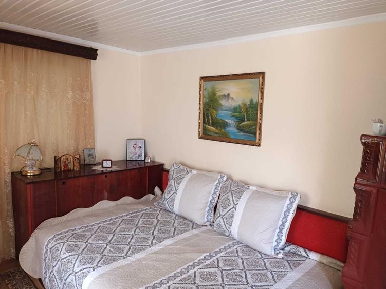 Casă cu 4 camere în Ciorani