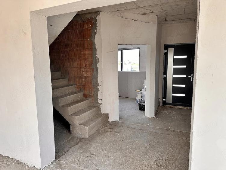 Casă cu 4 camere cu Teren 260 Mp în Central