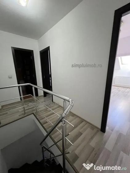 Apartament cu 3 camere semidecomandat în Colentina