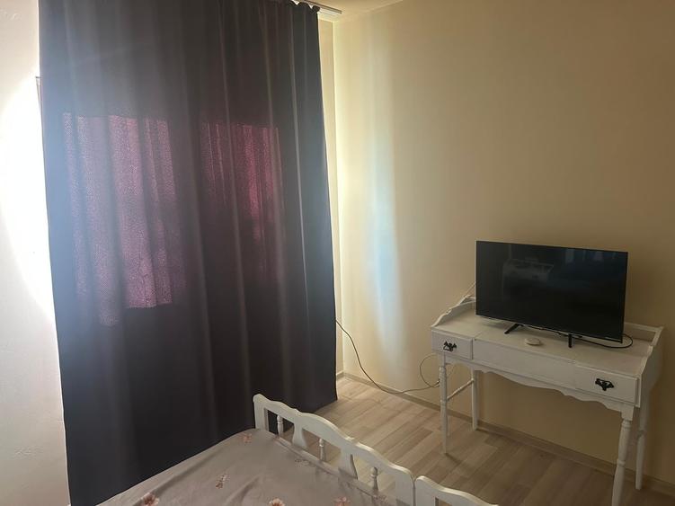 Casă individuală cu 4 camere cu Canalizare în Vărăști