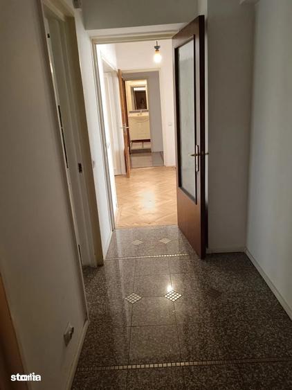 Apartament cu 4 camere decomandat în Universitate