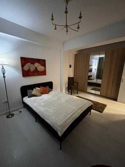 Apartament cu 2 camere decomandat, mobilat în Pajura