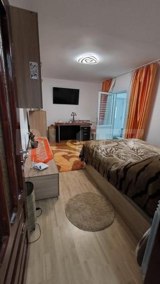 Apartament cu 3 camere decomandat, mobilat în Burdujeni