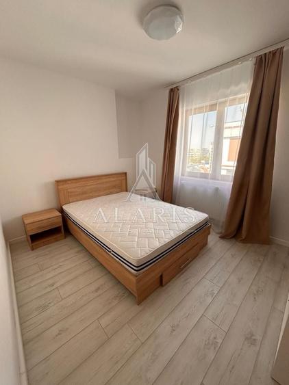 Apartament cu 3 camere decomandat, mobilat în Torontalului