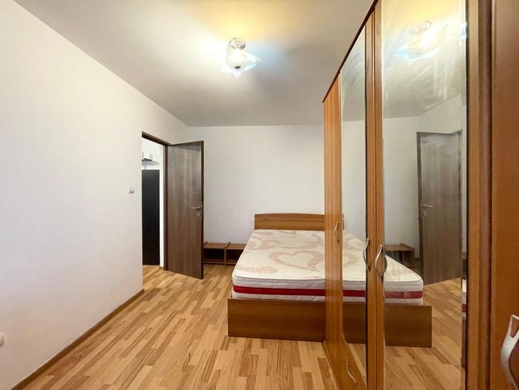 Apartament cu 2 camere semidecomandat, mobilat în Girocului